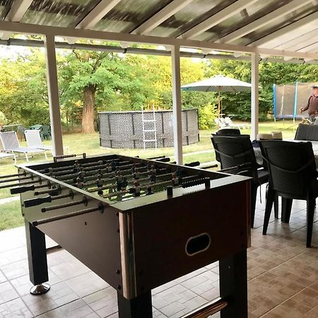 Viharsarki Apartman ギュラ エクステリア 写真