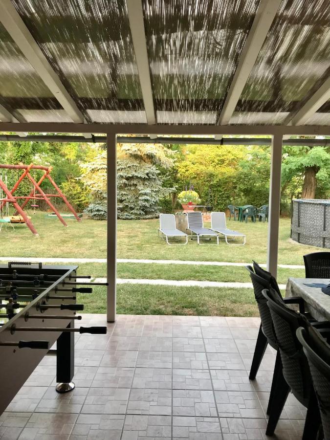 Viharsarki Apartman ギュラ エクステリア 写真